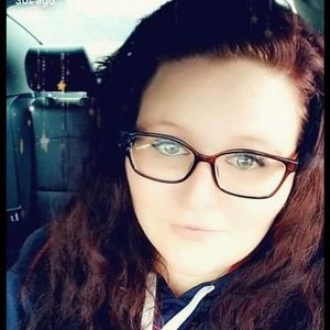 Meet your Posher, Maegan